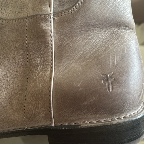 FRYE PAIGE TALL RIDING BOOTS SIZE 11
$150 - Picture 3 of 9